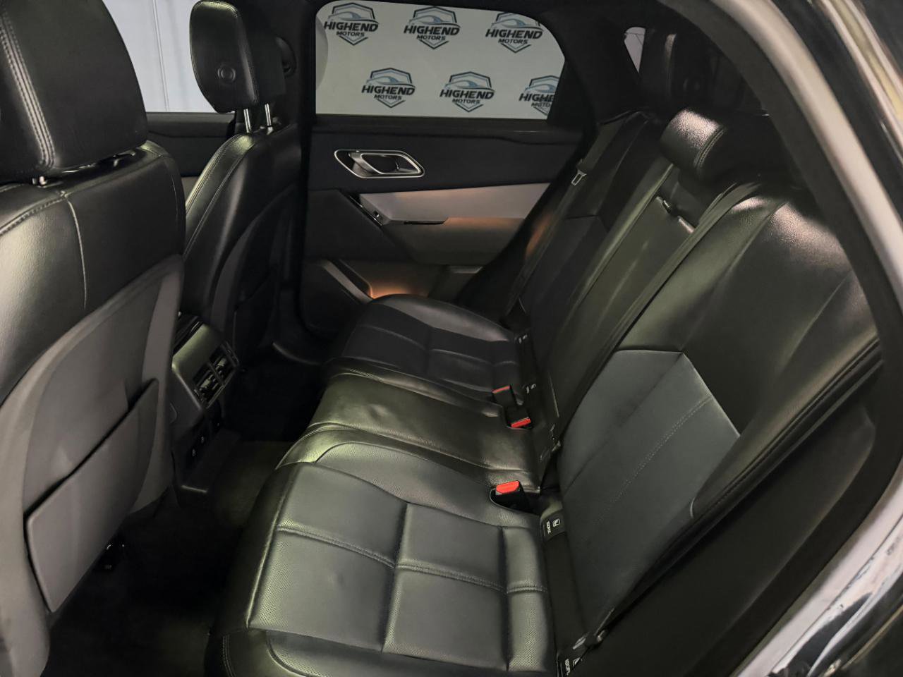 Used 2025 Land Rover Range Rover Velar S AWD/4WD image 21