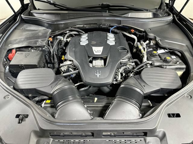 Used 2024 Maserati Levante GT Ultima AWD/4WD image 37