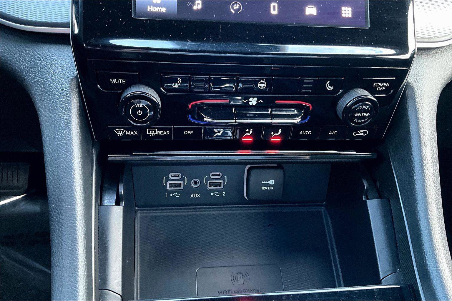 Used 2023 Jeep Grand Cherokee Altitude image 32