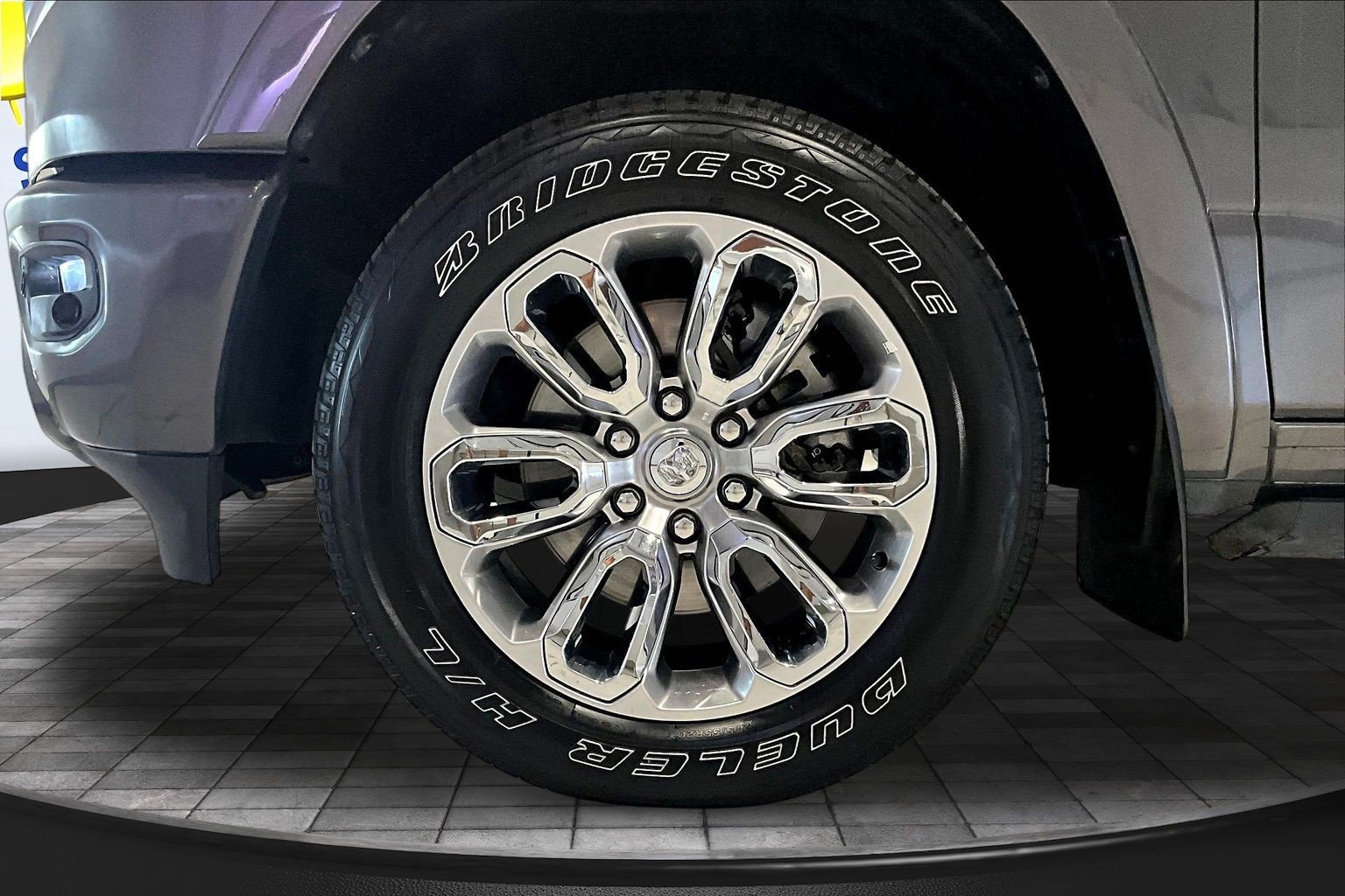 Used 2022 RAM 1500 Limited w/ Body Color Bumper Group AWD/4WD image 36