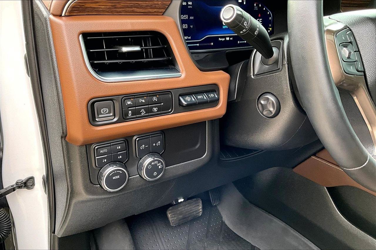 Used 2023 Chevrolet Tahoe High Country w/ Premium Package 2 AWD/4WD image 38