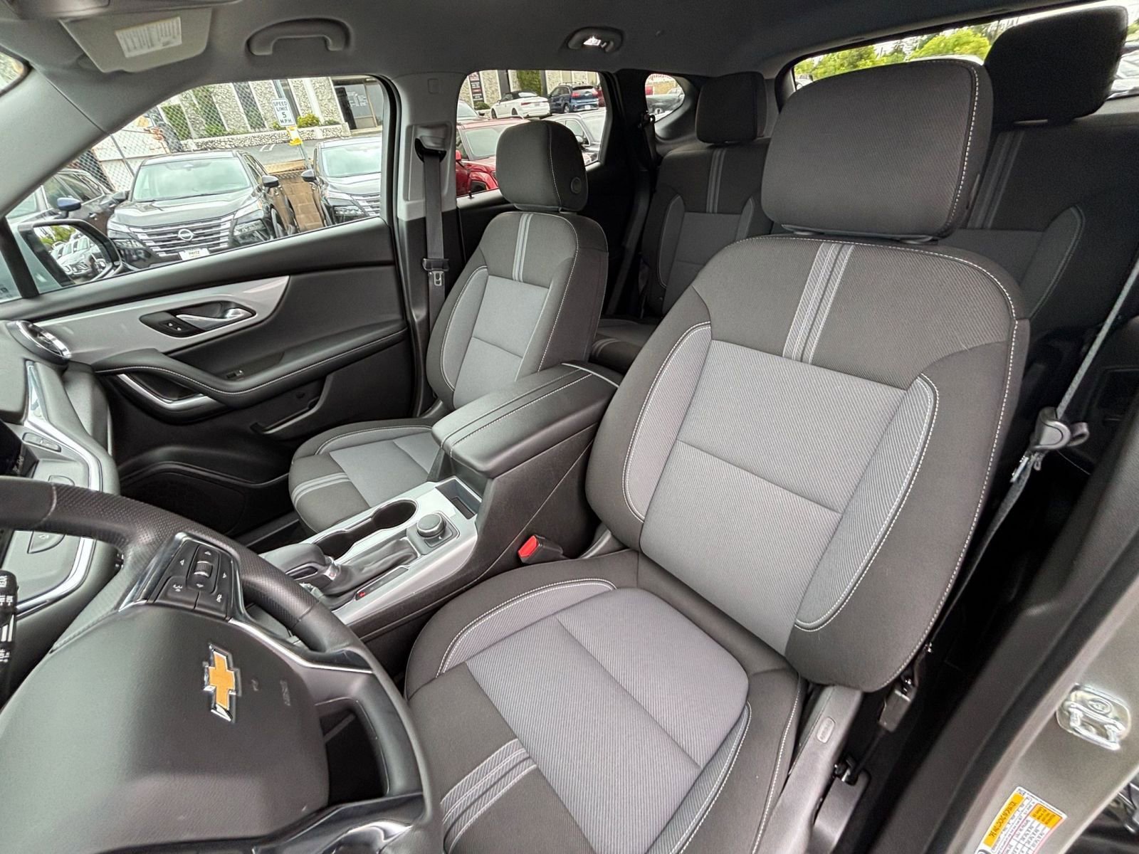 Used 2025 Chevrolet Blazer LT image 38