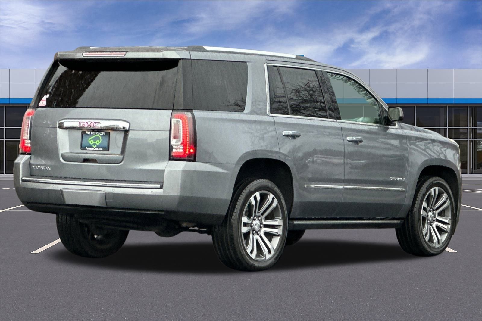 Used 2018 GMC Yukon Denali image 4