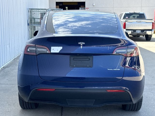 Used 2023 Tesla Model Y Long Range AWD/4WD image 5