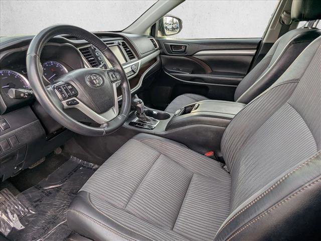 Used 2019 Toyota Highlander Plus image 17