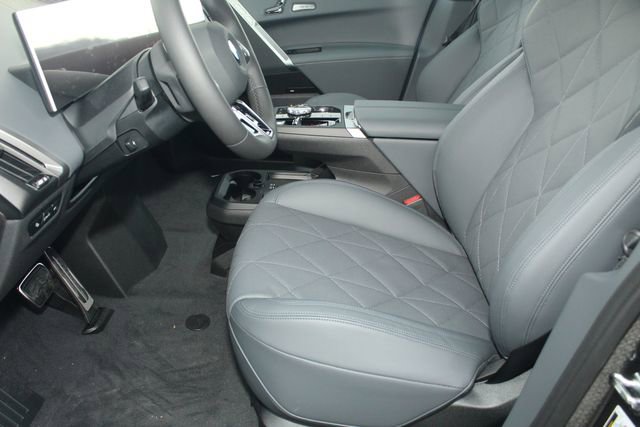 New 2026 BMW iX xDrive60 w/ M Sport Package image 18