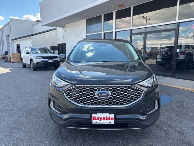 Used 2024 Ford Edge SEL w/ Convenience Package image 4