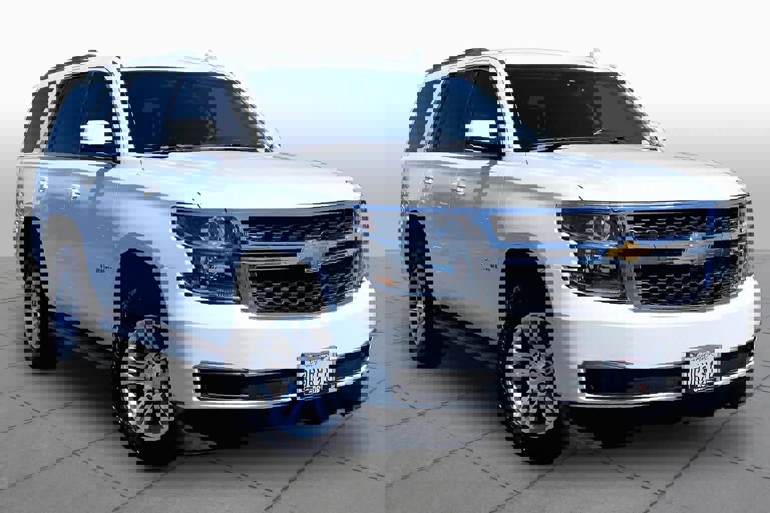 Used 2015 Chevrolet Tahoe LT RWD image 2