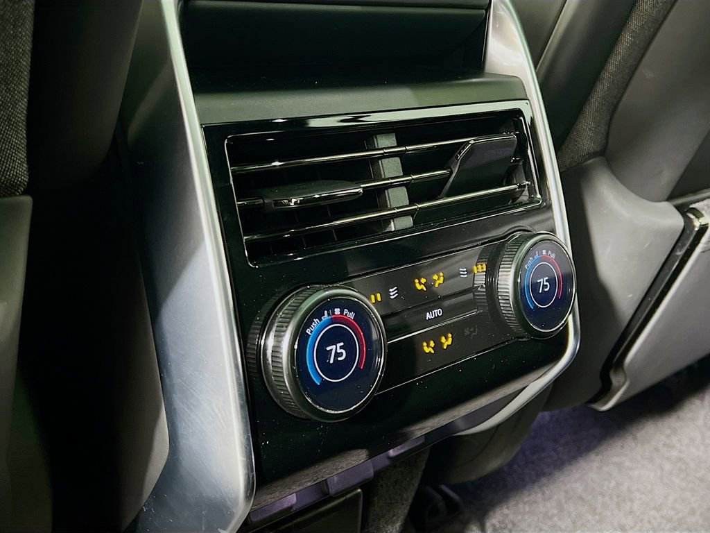 Used 2023 Land Rover Range Rover SV image 28