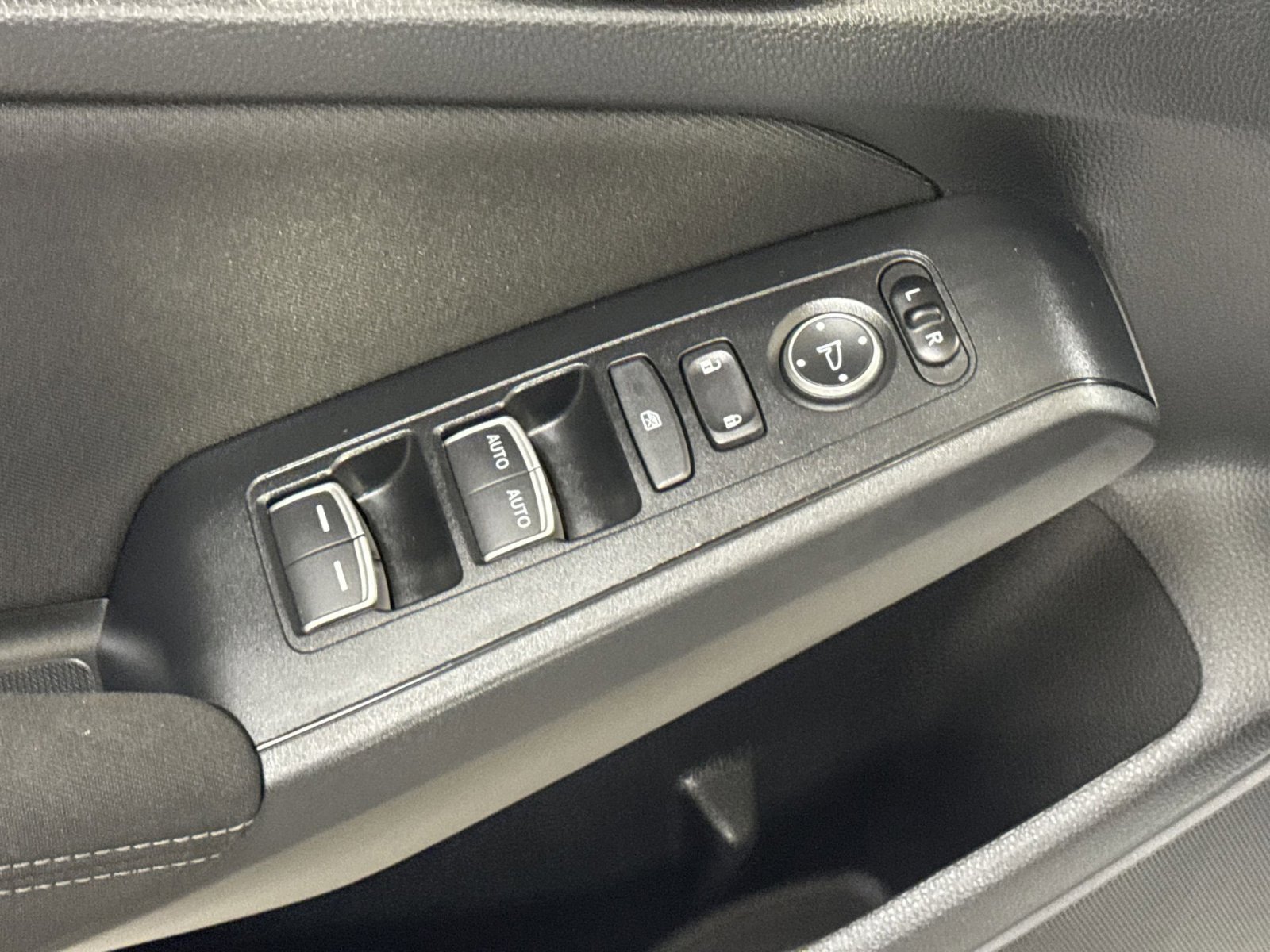 Used 2025 Honda Civic Sport image 19