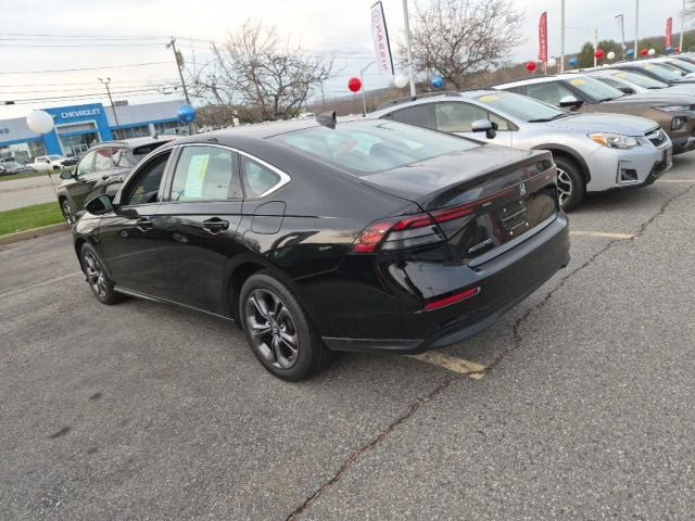 Used 2023 Honda Accord EX image 8
