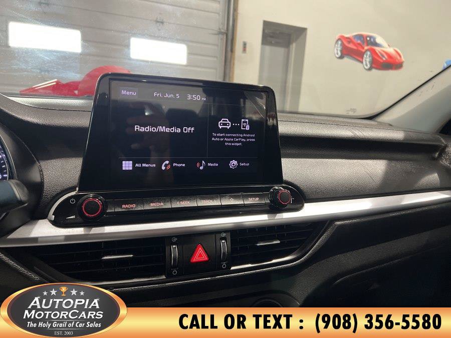 Used 2024 Kia Forte LXS FWD image 25