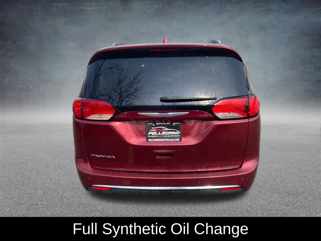 Used 2019 Chrysler Pacifica Touring-L FWD image 5