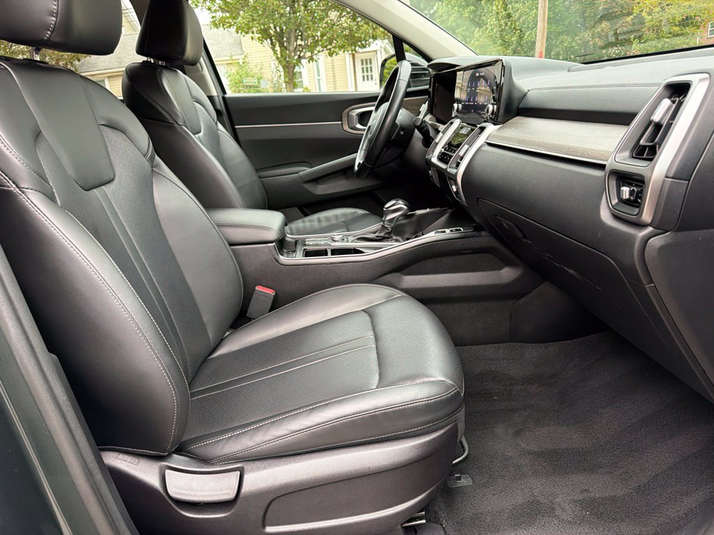 Certified 2022 Kia Sorento S AWD/4WD image 28
