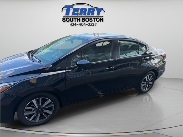 Used 2023 Nissan Versa SV FWD image 3