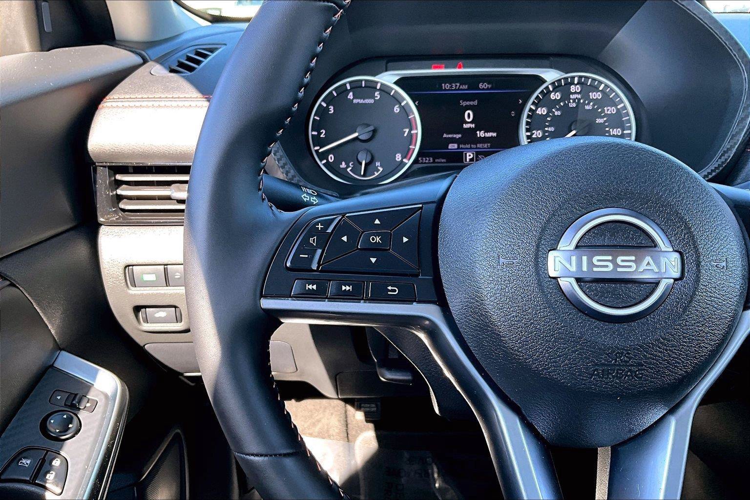 Used 2025 Nissan Sentra SR w/ Midnight Edition FWD image 11