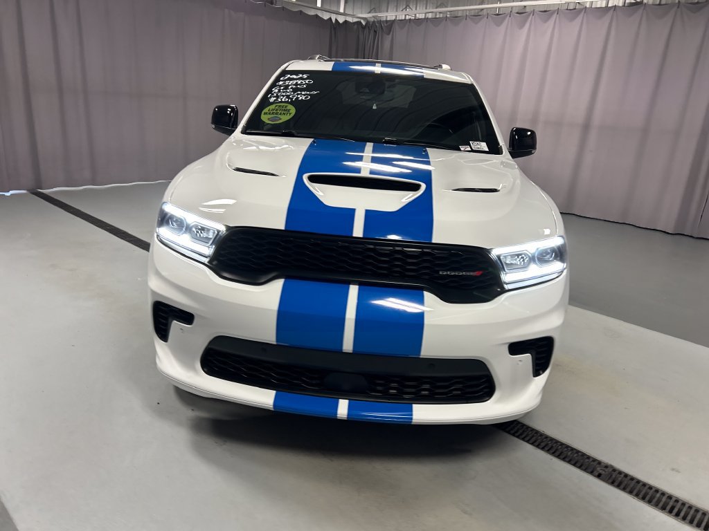 Used 2025 Dodge Durango GT AWD/4WD image 2