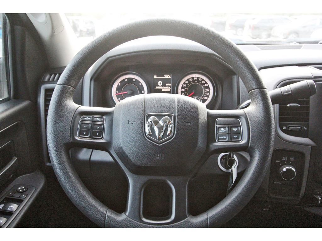 Used 2018 RAM 2500 Tradesman w/ Chrome Appearance Group image 14