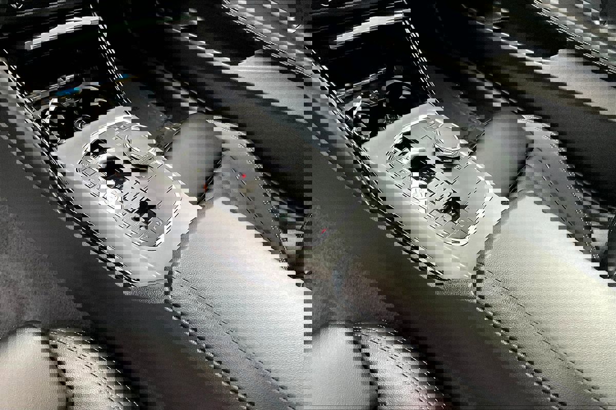 Used 2023 BMW 230i Coupe w/ Convenience Package image 16