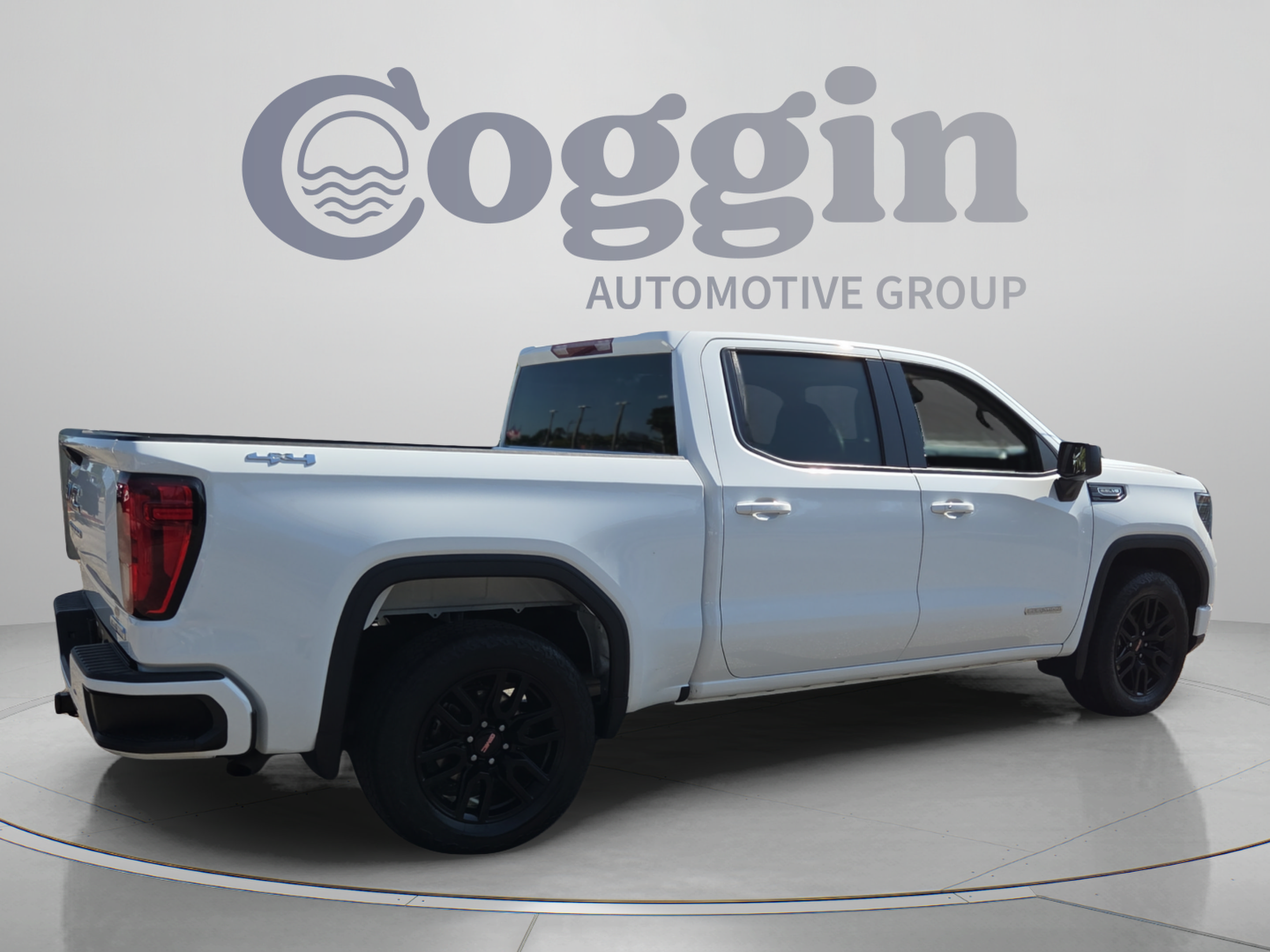 Used 2023 GMC Sierra 1500 Elevation AWD/4WD image 5