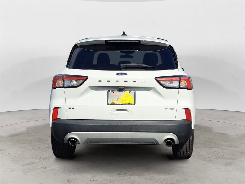 Used 2022 Ford Escape SE image 4