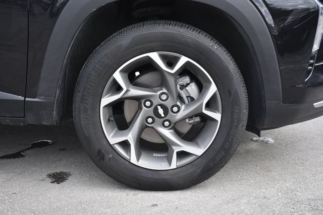 Used 2024 Chevrolet Trax LT FWD image 30