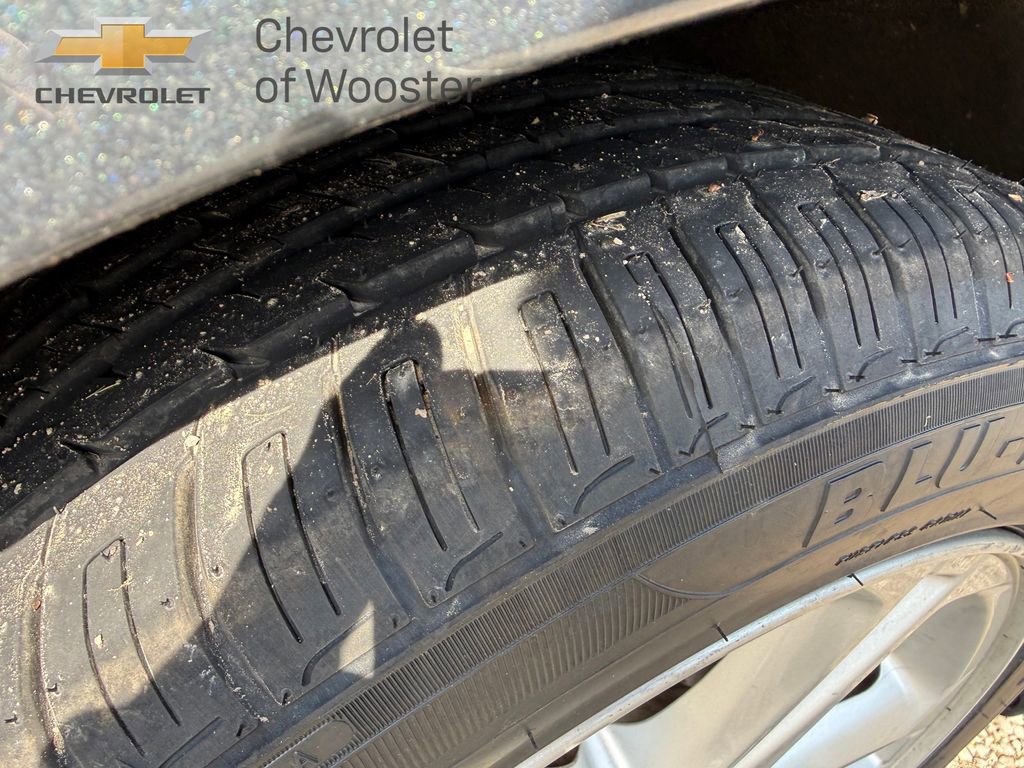 Used 2017 Chevrolet Cruze LT w/ Convenience Package FWD image 11