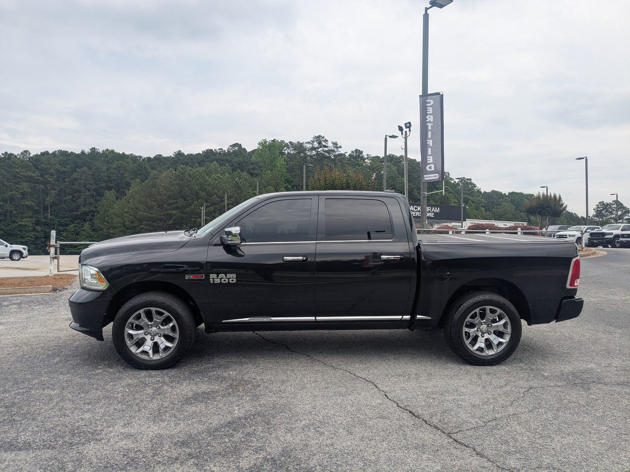 Used 2016 RAM 1500 Limited AWD/4WD image 8
