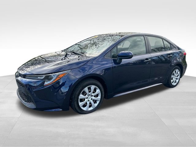 Used 2021 Toyota Corolla LE w/ Carpet Mat Package (TMS) FWD image 1