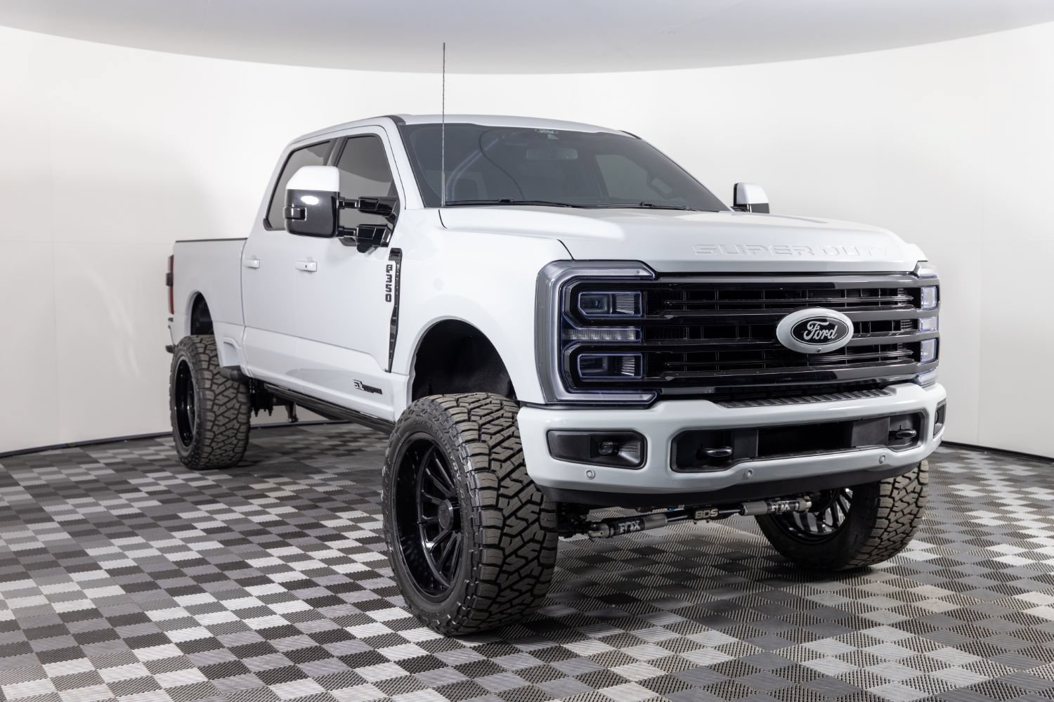 Used 2026 Ford F350 Platinum AWD/4WD image 11