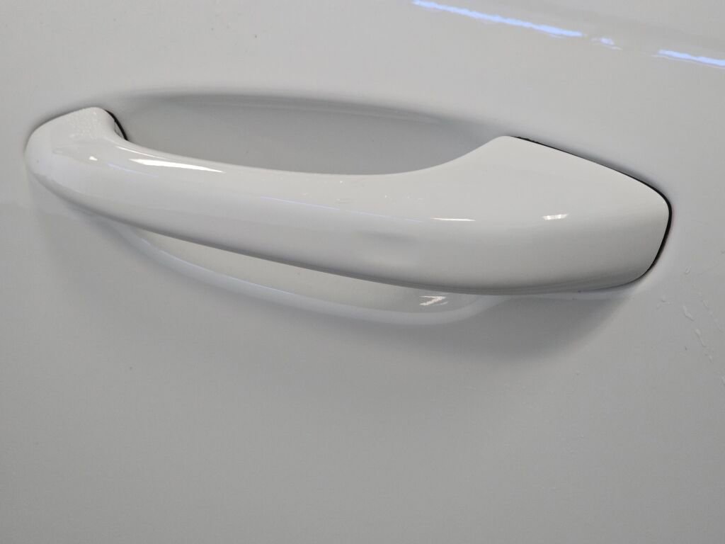 Certified 2024 Porsche Macan image 34