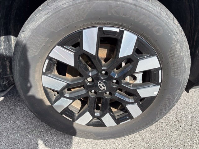 Used 2025 Hyundai Santa Cruz SEL FWD image 18