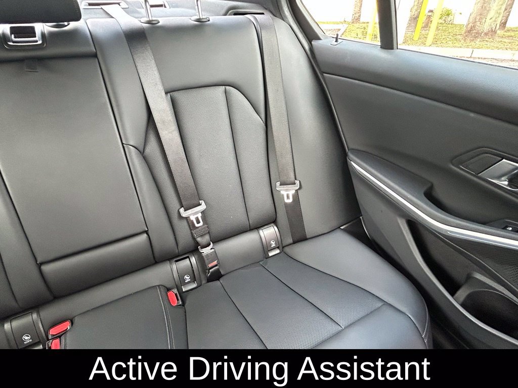 Used 2025 BMW 330i Sedan RWD image 14
