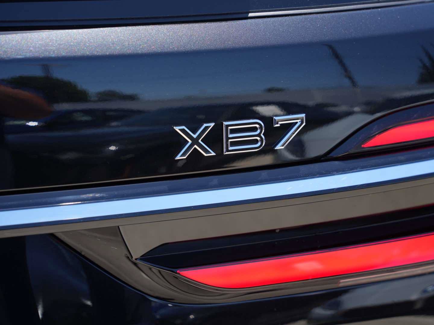 New 2026 BMW ALPINA XB7 AWD/4WD image 7
