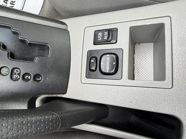 Used 2012 Toyota RAV4 4WD w/ Value Pkg image 32