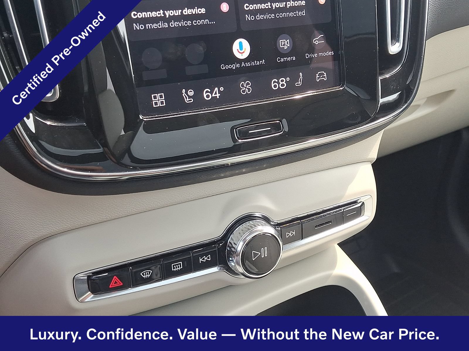 Certified 2023 Volvo XC40 B5 Ultimate w/ Protection Package Premier AWD/4WD image 16