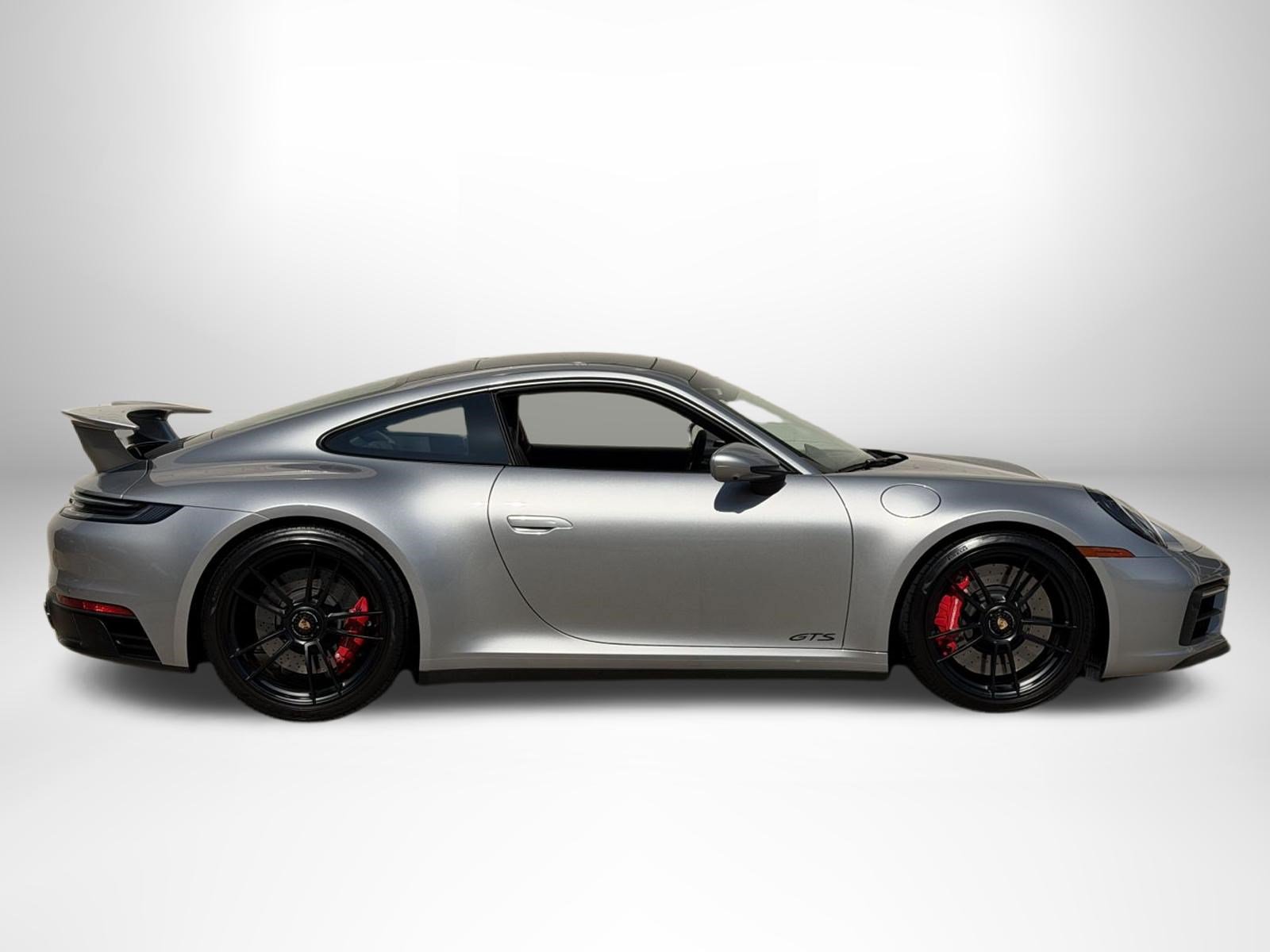 Used 2022 Porsche 911 Carrera GTS RWD image 2