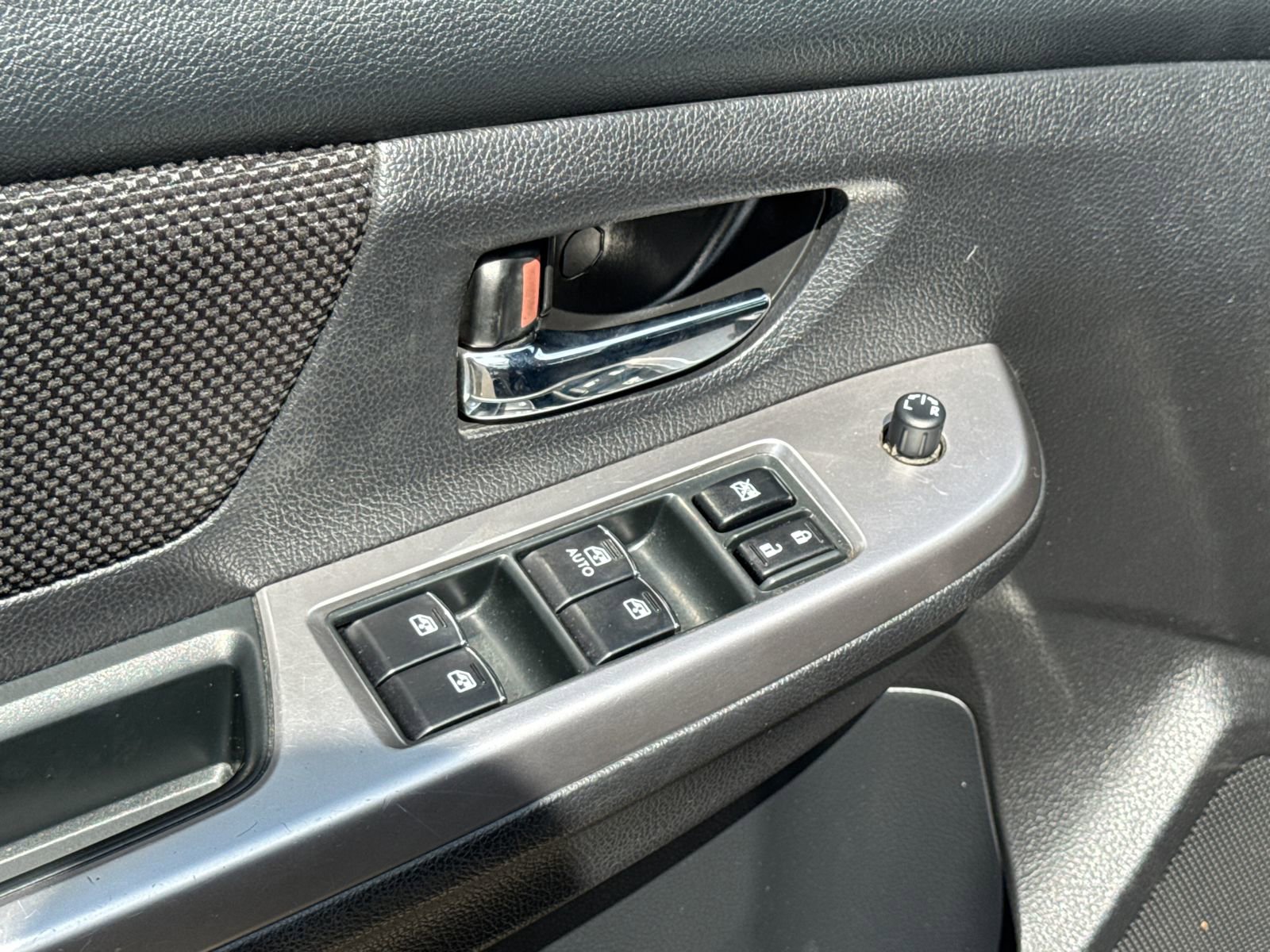 Used 2016 Subaru Crosstrek 2.0i Premium image 18