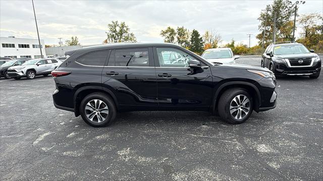 Certified 2026 Toyota Highlander XLE AWD/4WD image 10