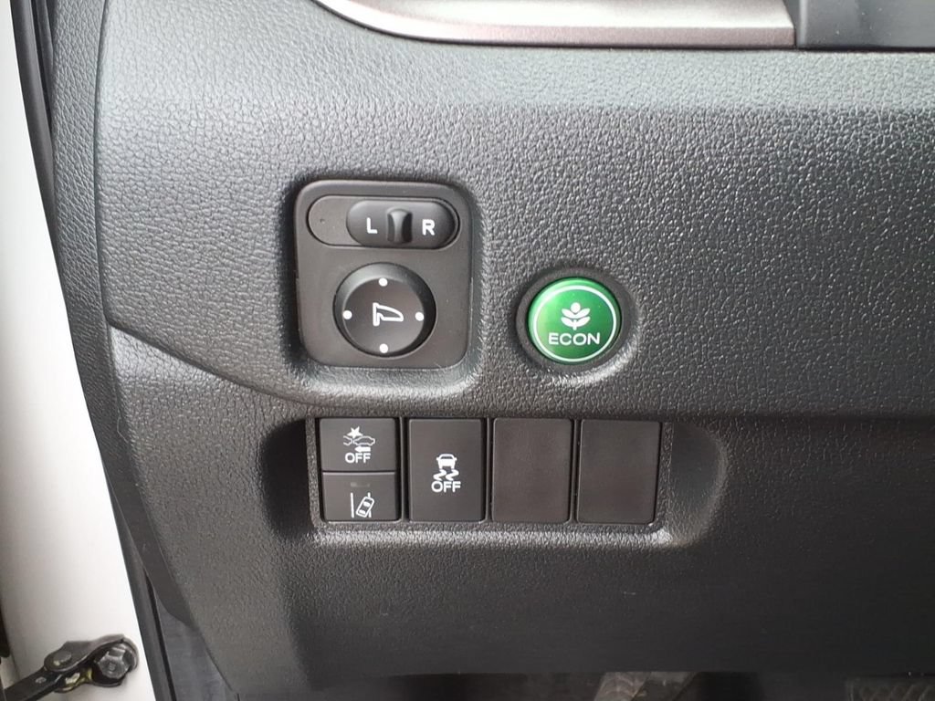 Used 2022 Honda Pilot Sport image 14