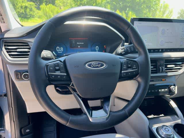 Used 2024 Ford Escape Platinum AWD/4WD image 17