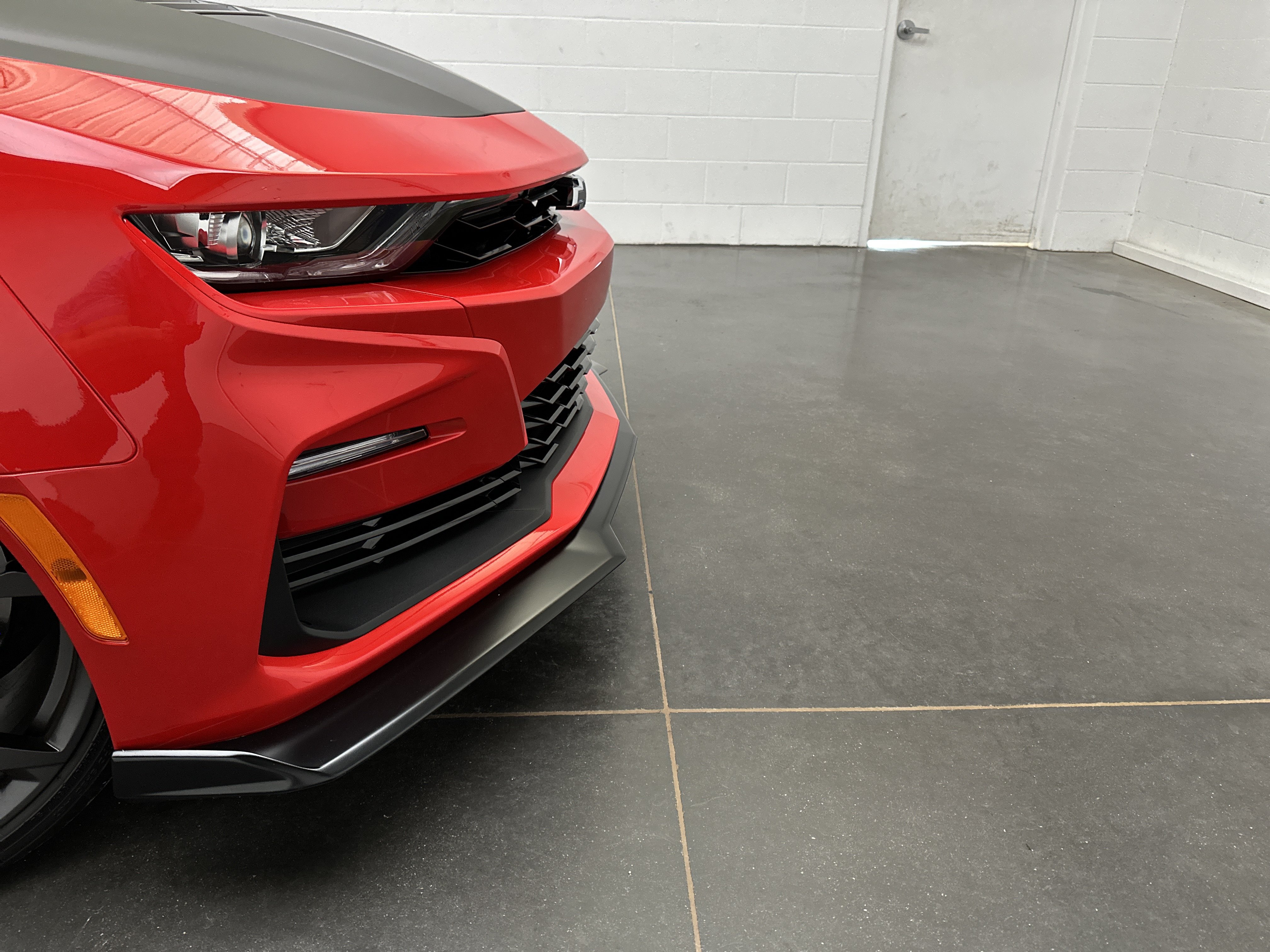 Used 2023 Chevrolet Camaro SS RWD image 2