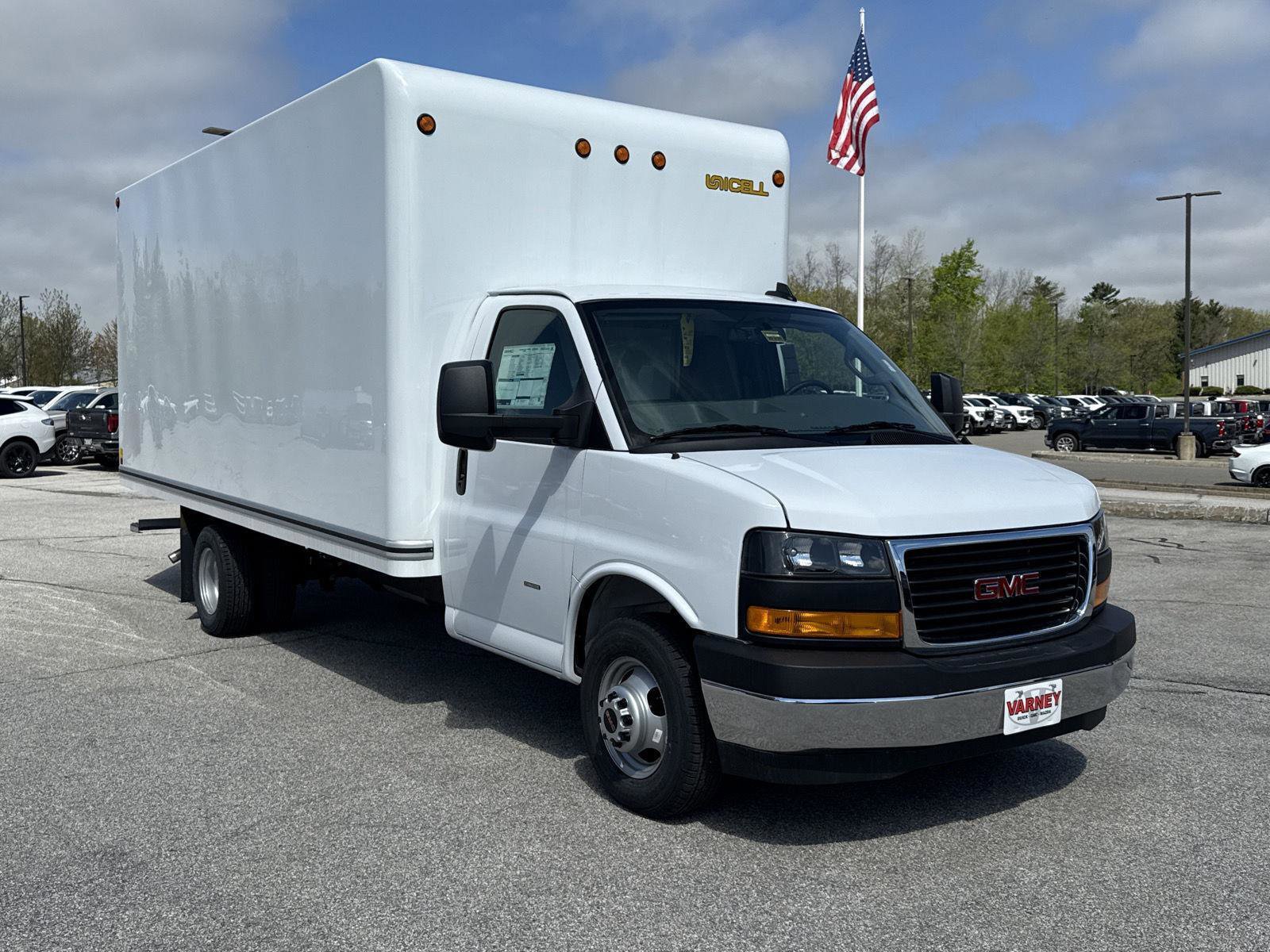New 2025 GMC Savana 3500 w/ Power Convenience Package image 4
