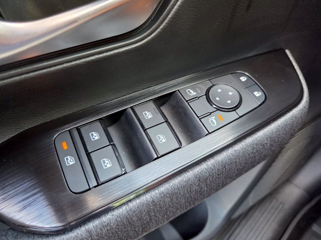 New 2027 Nissan Kicks SV AWD/4WD image 26