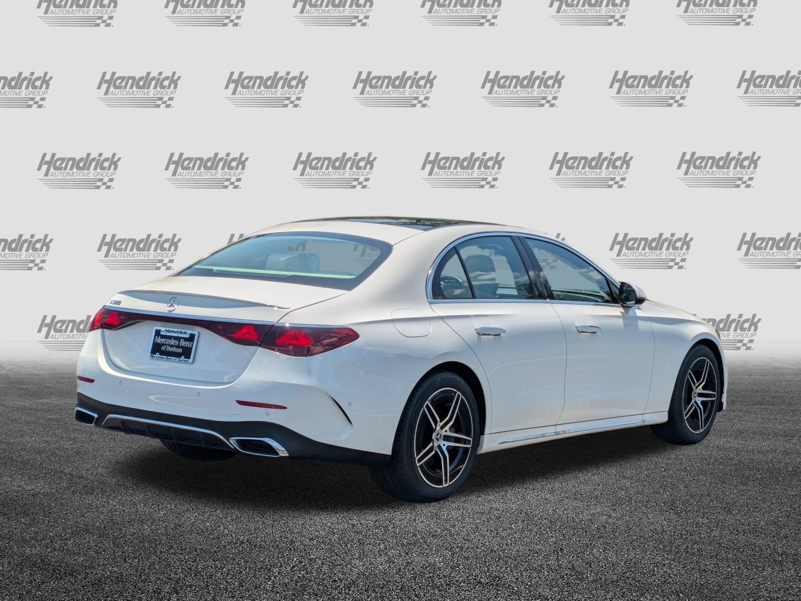 Used 2025 Mercedes-Benz E 350 Sedan image 10
