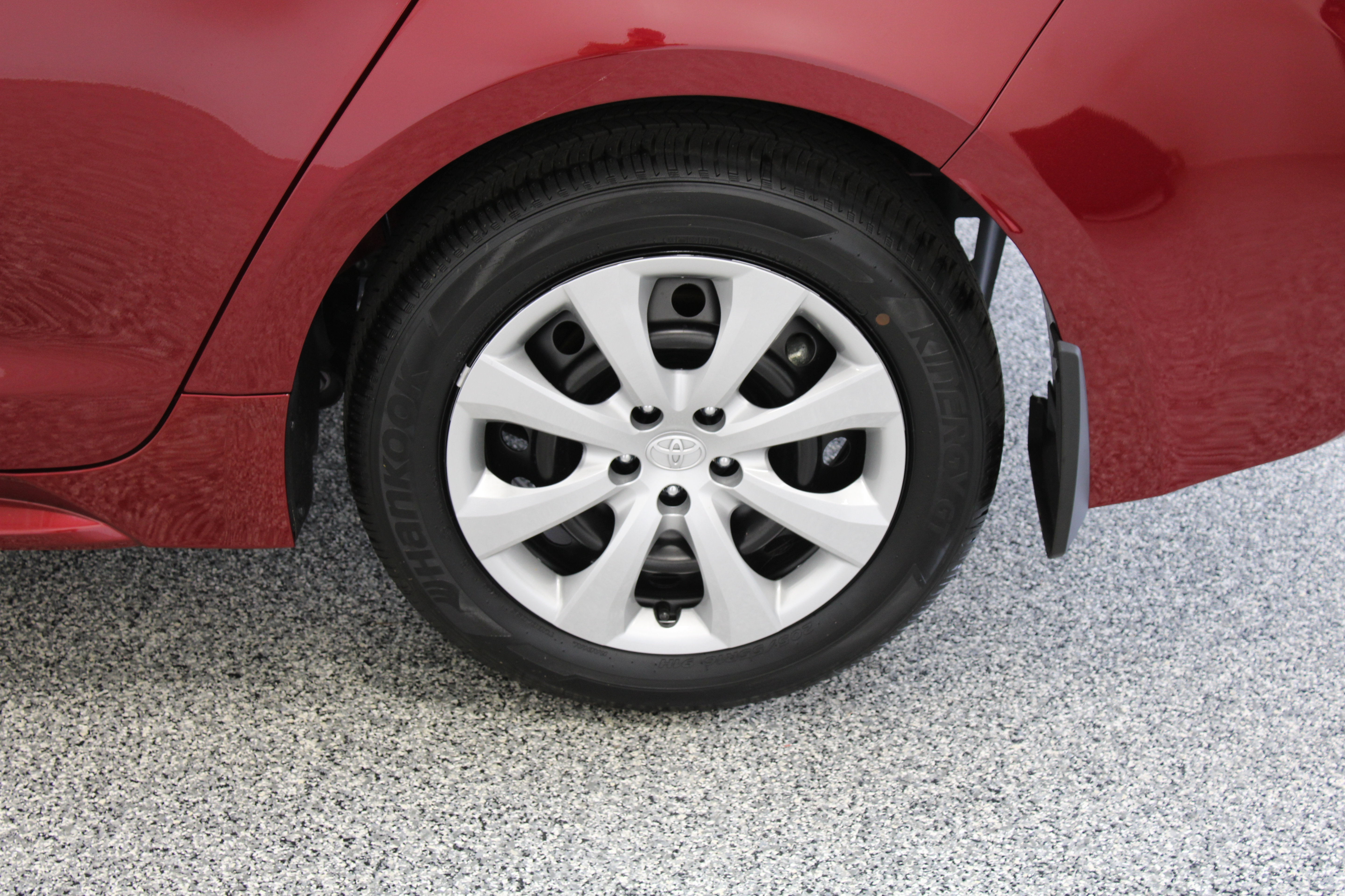Certified 2025 Toyota Corolla LE FWD image 10