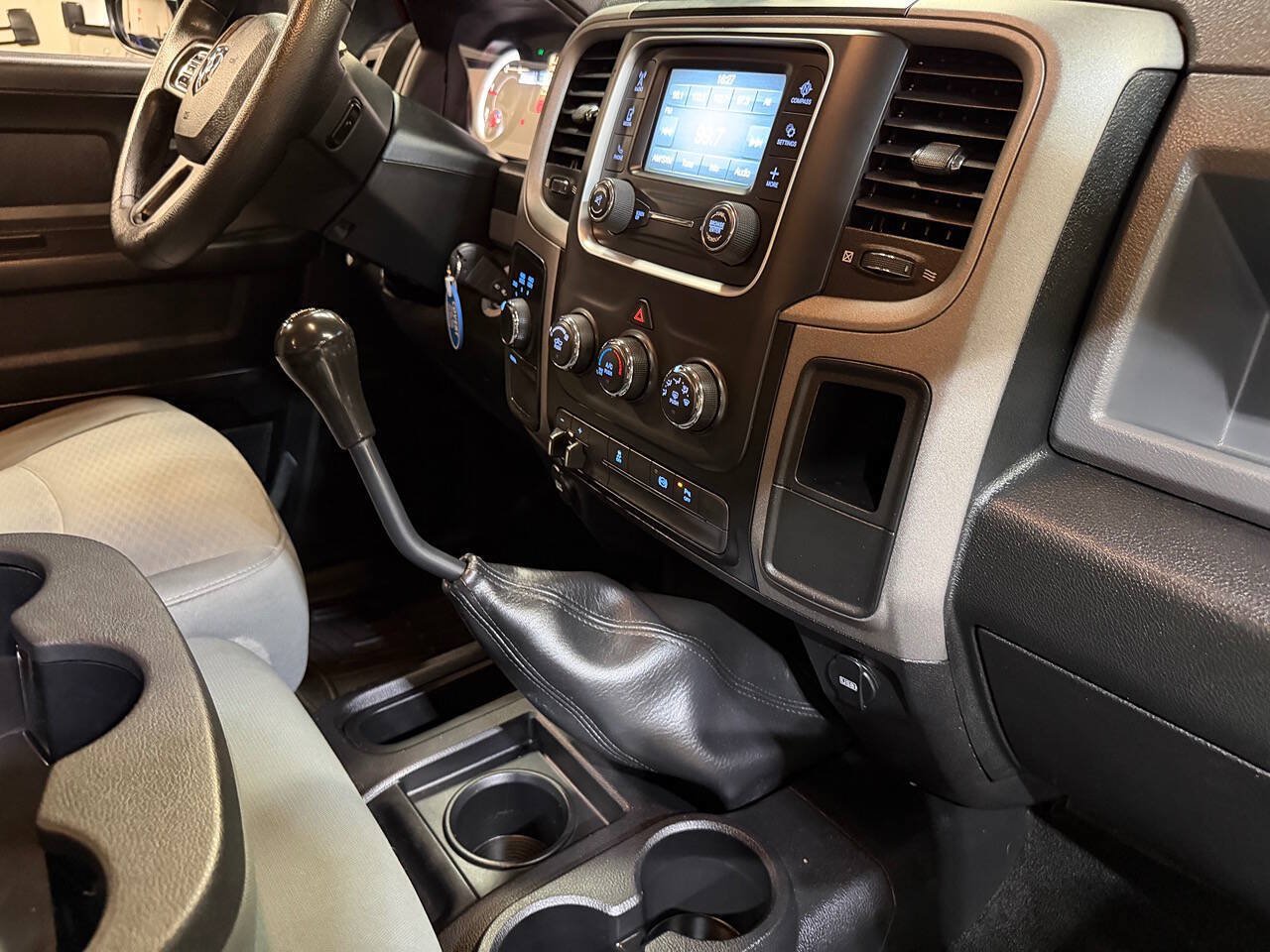 Used 2014 RAM 2500 Tradesman w/ Chrome Appearance Group AWD/4WD image 2