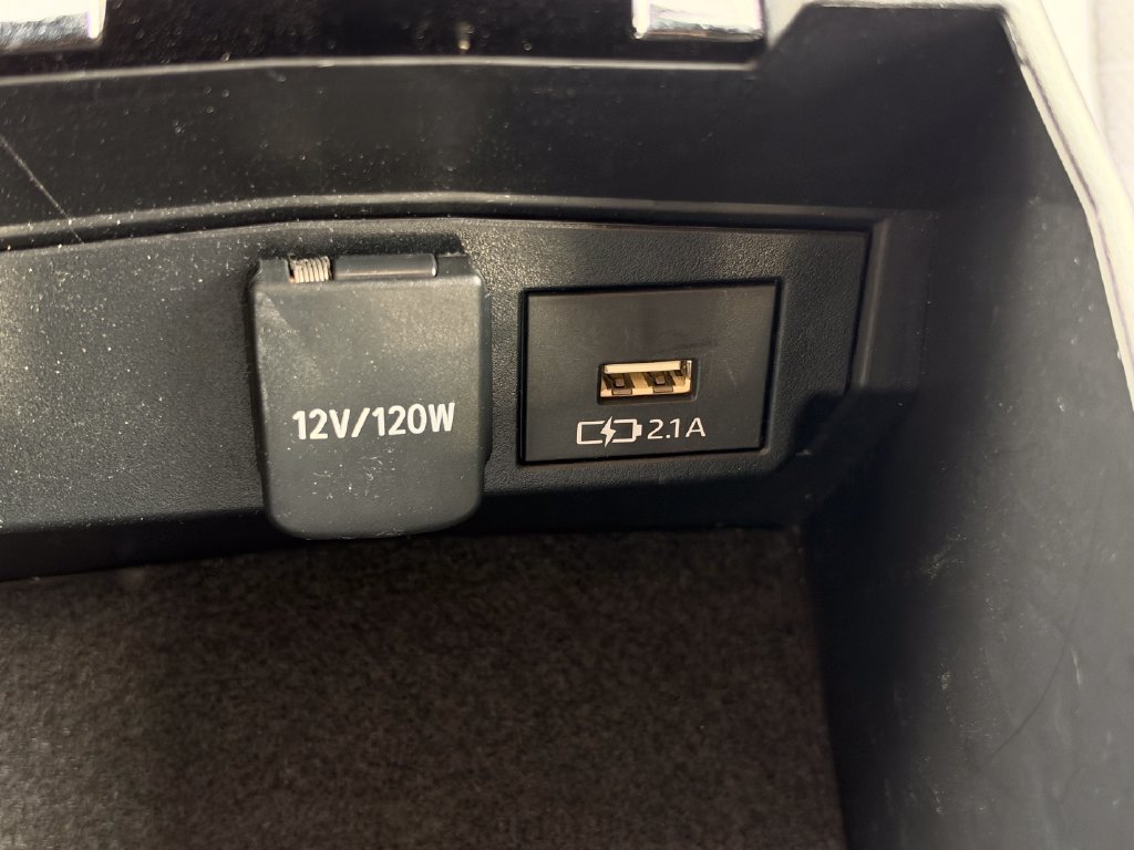 Used 2020 Toyota Corolla SE FWD image 23