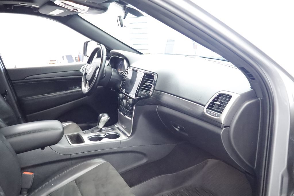 Certified 2021 Jeep Grand Cherokee Laredo X AWD/4WD image 20