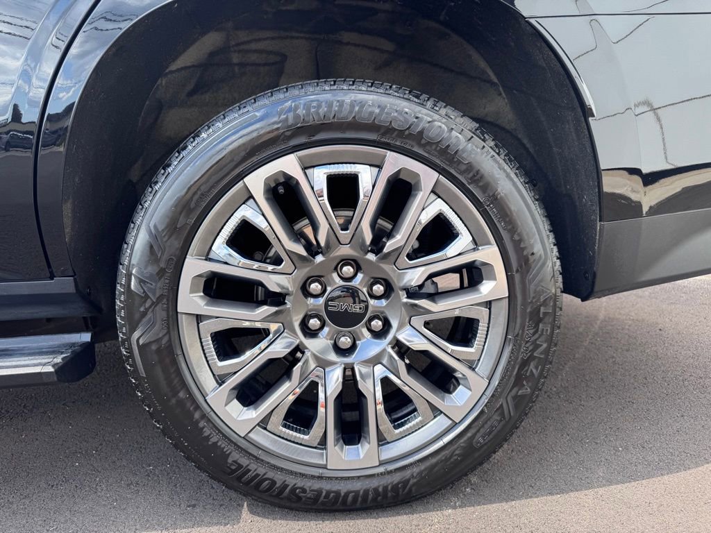 Used 2024 GMC Yukon Denali Ultimate image 32